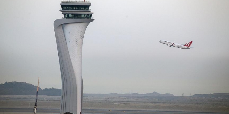 İstanbul Havalimanı'na taşınma şimdi de 5 Nisan'a ertelendi!