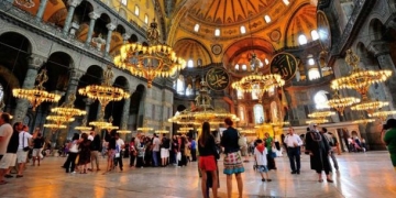 Yılın 11 ayında 26,5 milyon turist çeken müzelere ziyaretler arttı!