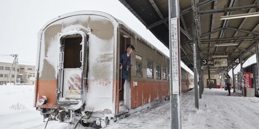 aomori japonya trenleri