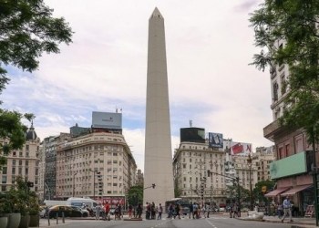 Arjantin’in başkenti Buenos Aires’in simgesi: Obelisco