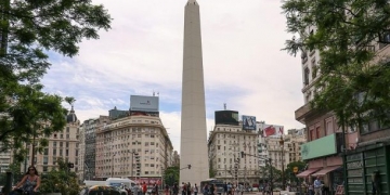 Arjantin’in başkenti Buenos Aires’in simgesi: Obelisco