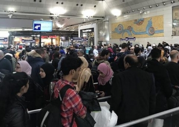 Yılbaşı tatili bitti, turistler havalimanlarına akın etti!