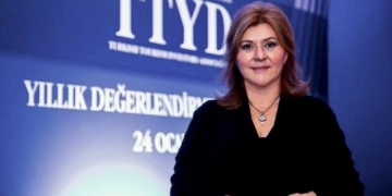 Oya Narin:  Çıkacak kanun son derece doğru, gerisi biraz teferruat!