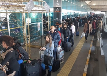 Sömestr tatili Atatürk Havalimanı'nda yoğunluğa neden oldu! 9 Sömestr tatili Atatürk Havalimanı'nda yoğunluğa neden oldu!