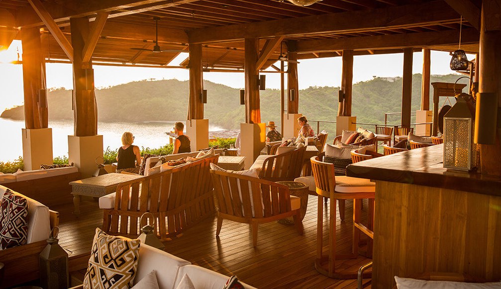 Dünyanın en romantik restoranları... Sevgililer gününe özel 14 muhteşem restoran 15 Kosta Rika'daki Sentido Norte'nin muhteşem manzarası