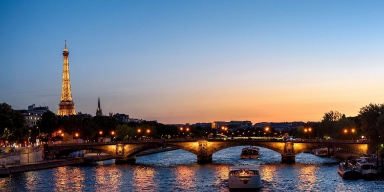 100 milyon turist hedefleyen Fransa, tanıtım bütçesinde kesintiye gidiyor!