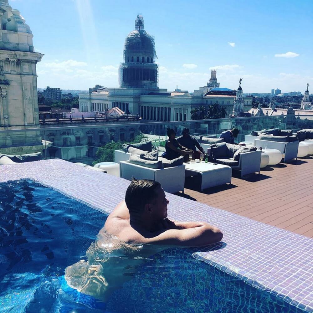 Jeff Brazie balayı tatilinde Gran Hotel Manzana Kempinski La Habana'da kaldı