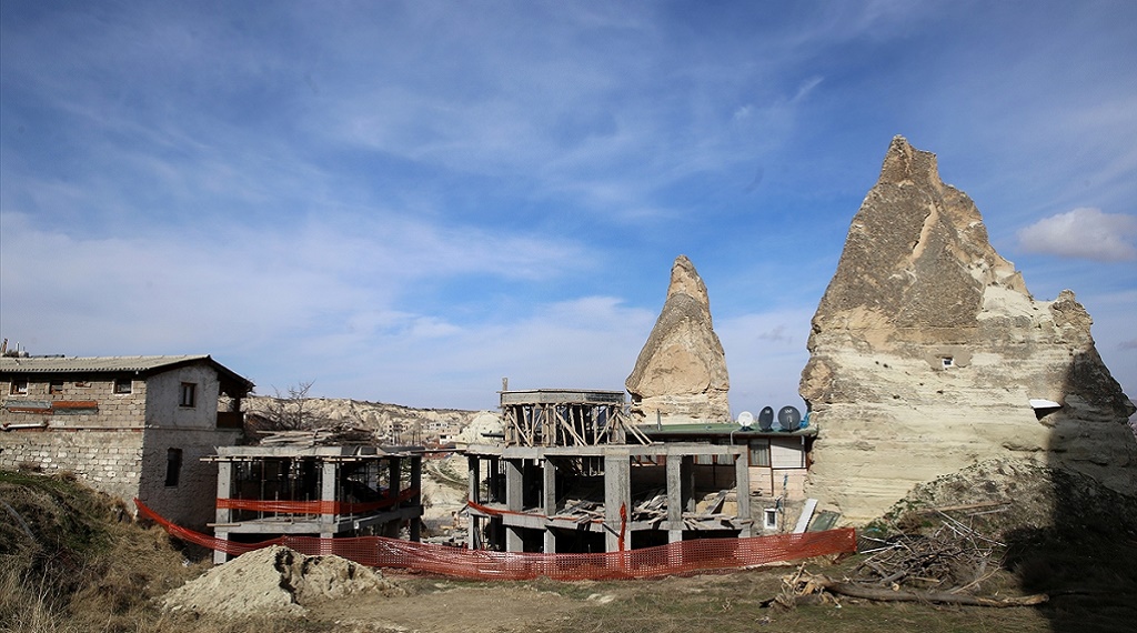 Kapadokya'daki otel yıkılıyor