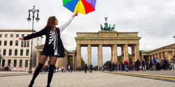 Türk turist yurt dışında 4,9 milyar dolar harcadı