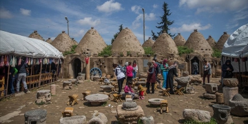 UNESCO adayı Harran, turistlerin ilgisini çekiyor