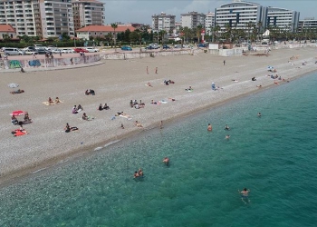 Antalya’ya 4,5 ayda nüfusu kadar yabancı turist geldi