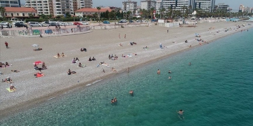 Antalya’ya 4,5 ayda nüfusu kadar yabancı turist geldi