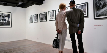 Paris’te Ara Güler sergisi açıldı