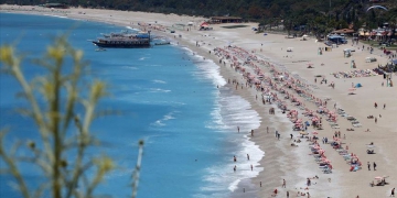 Rus turist sayısı 2020’de 7 milyonu geçecek