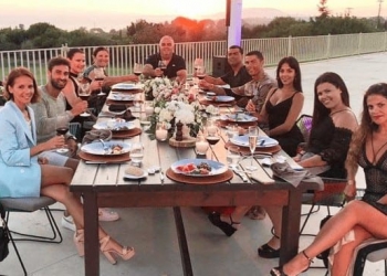 Ronaldo bu yıl da tatil için Yunanistan'ı tercih etti 9 Ronaldo bu yıl da tatil için Yunanistan’ı tercih etti