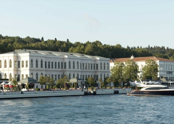 Four Seasons Hotel Istanbul at the Bosphorus dünyada ilk 10'da 8 Four Seasons Hotel Istanbul at the Bosphorus dünyada ilk 10’da