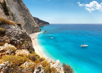 Bu Yunan Adasına yerleşene aylık 500 euro, ev ve arsa verilecek!