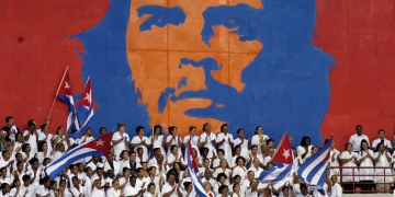 Küba sağlık devrimi 20. yılında: 104 ülkeden 500 mezun