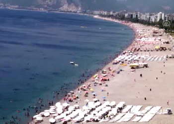 Yurt içi turizm merkezleri de hareketlendi