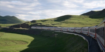 Doğu Ekspresi’nde bayram yoğunluğu