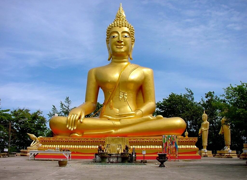 Wat Phra Khao Yai 