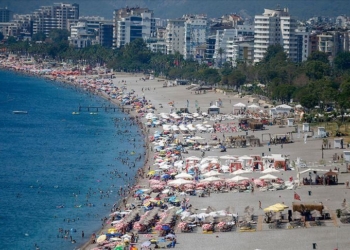 Antalya ile ilgili Haberleri, Antalya Otelleri ve gezilecek yerlerini Turizm Tatil Seyahat Gazetenizin sayfalarından takip edebilirsiniz.