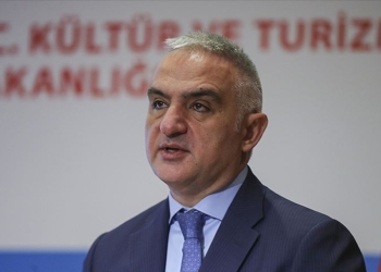 Bakan Ersoy’dan ‘turist rehberleri için kredi imkanı’ açıklaması