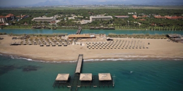 Coronavirüsün dünya turizmine faturası ağırlaşıyor