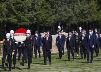 19 Mayıs Atatürk’ü Anma, Gençlik ve Spor Bayramı tüm yurtta kutlanıyor