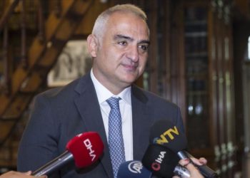 Turizm Bakanı Mehmet Ersoy: Tercih edilecek ülkelerin başında Türkiye gelecek