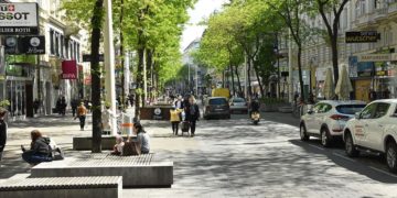 Avrupa’nın birçok ülkesinde corona virüsün artış hızı düşüyor