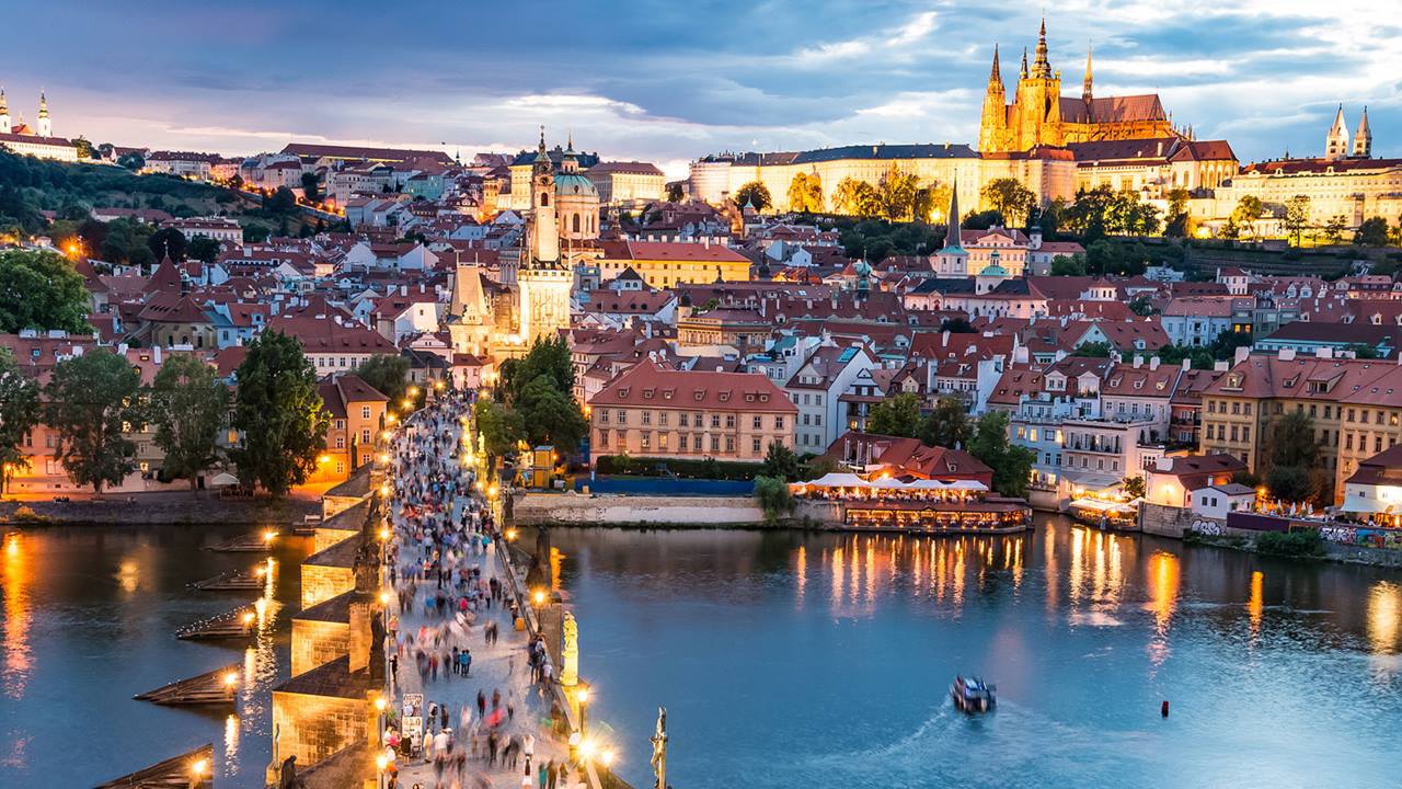 Prag'dan Viyana'ya Nasıl Gidilir? Prag Viyana Ulaşım Alternatifleri 7 Prag-Viyana Ulaşım Alternatifleri