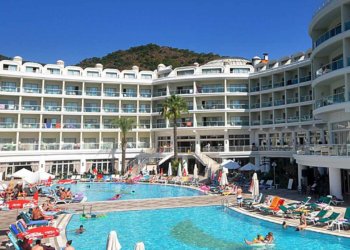 Pineta Park De Luxe Hotel Satışa Çıkarıldı