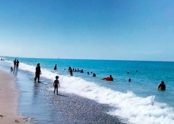 Manavgat’ta 2 Plaja Mavi Bayrak Verildi