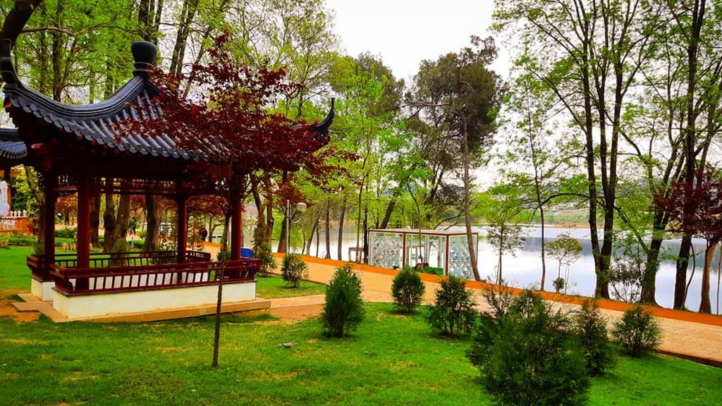 Tiran Gezilecek Yerler: Grand Park