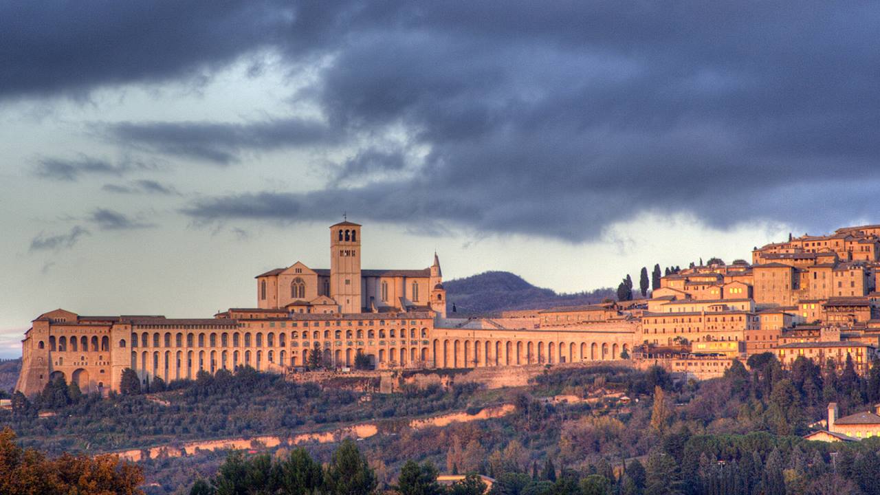 Umbria Gezilecek Yerler: Assisi