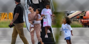 Dominik Adası ‘nda  neler oldu? Kanye West ile Kim Kardashian barıştı mı?