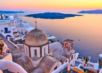 Hangi̇ Yunan adalarını mutlaka görmeli̇yiz?