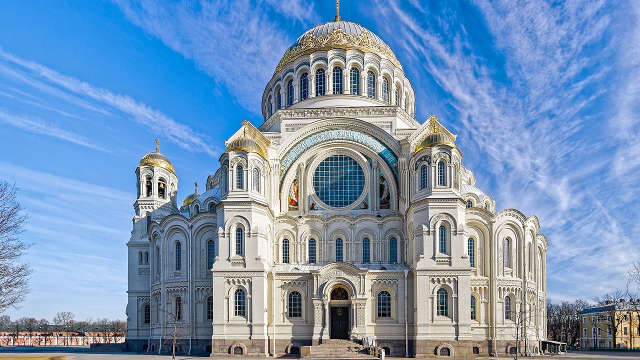 St. Petersburg Gezilecek Yerler Listesi: Beyaz Geceler 7 Kronstadt Katedrali
