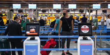 Sabiha Gökçen Havalimanı “Yüksek Övgüye Değer Havalimanı” seçildi