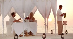 Kanadalı çift uzaktan çalışmak için Maldivler Anantara Ve oteli seçti ve 30.000 dolar ödedi. 10 Anantara Veli Maldivler Balayi WTS 02