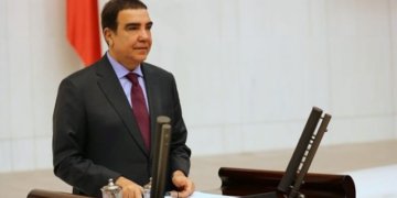 Erdoğan Toprak: Bu gidişle yerli-milli turizm sektörü ve tesisi kalmayacak