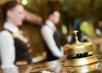 Otellerde sınırsız yabancı işçide geri adım