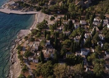 Foça Tatil Köyü Araplara satıldı, işte satış fiyatı