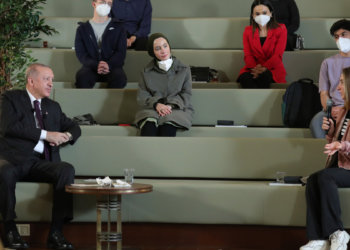 Son dakika! Erdoğan’dan ‘yabancı turist’ tepkisi: Oradan 3-5 dolar gelecekse bırak girsin