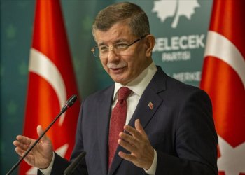 Davutoğlu, Turizm Bakanı Ersoy’u istifaya çağırdı: Sizin için ‘onur’ kelimesinin bir anlamı var mı!