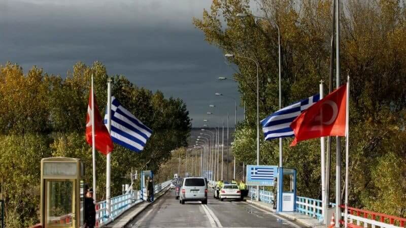 Yunanistan, Türkiye’ye sınır kapılarını açtı