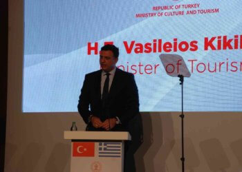 Yunanlı Bakanın ziyaretinde merak edilen: Pandemi döneminde Yunanistan ne yaptı ?