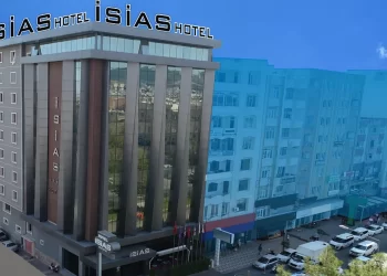 İsias Otel 10 yıl beklemiş aile apartmanıyken otel ruhsatı verilmiş 8 İsias Otel 10 yıl beklemiş aile apartmanıyken otel ruhsatı verilmiş