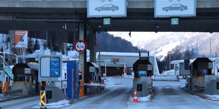 Arlberg Tüneli